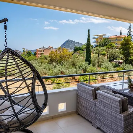 Christina's * Tolón