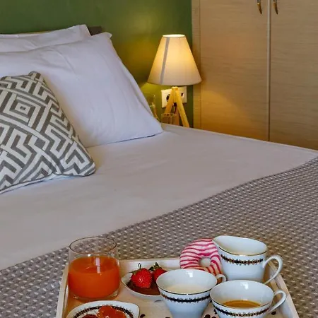 Christina's Apartament Tolón